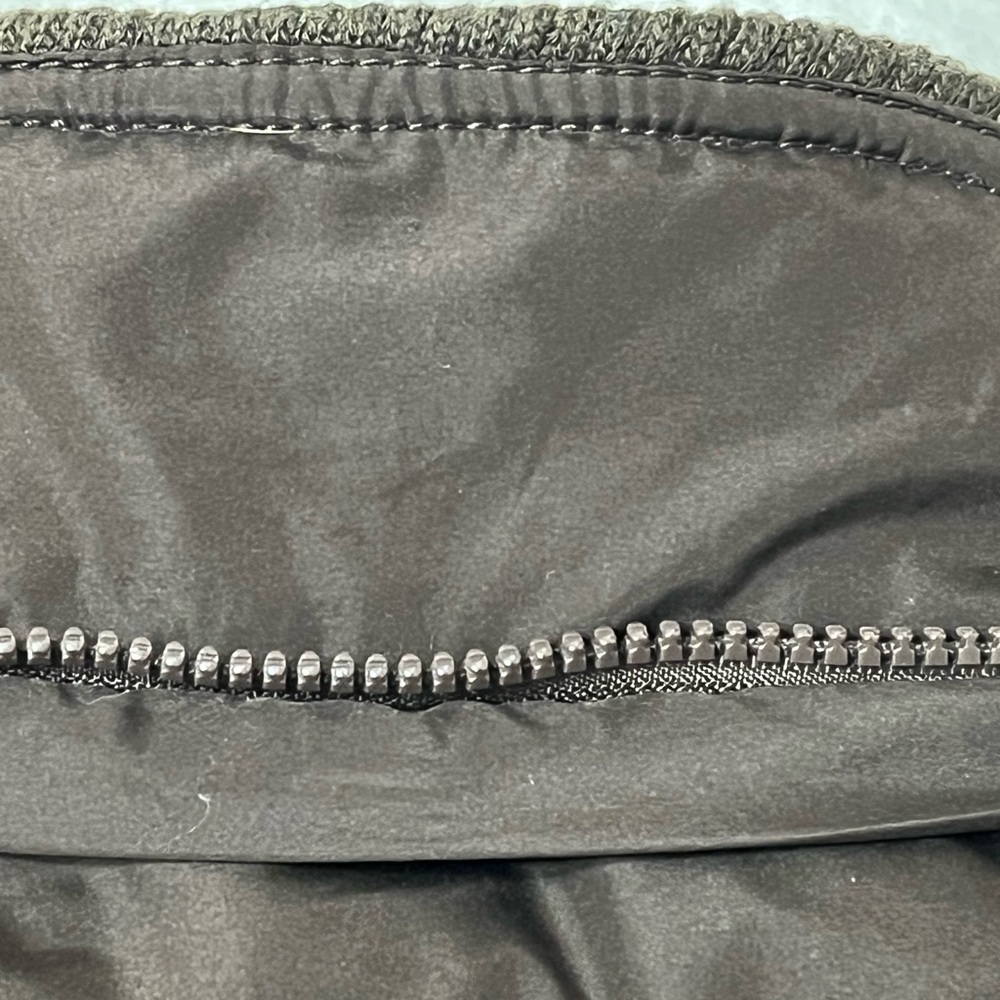 Aeropostale Women’s Chocolate Brown Quilted Puffer Vest Y2K Preppy Size L - Picture 11 of 11